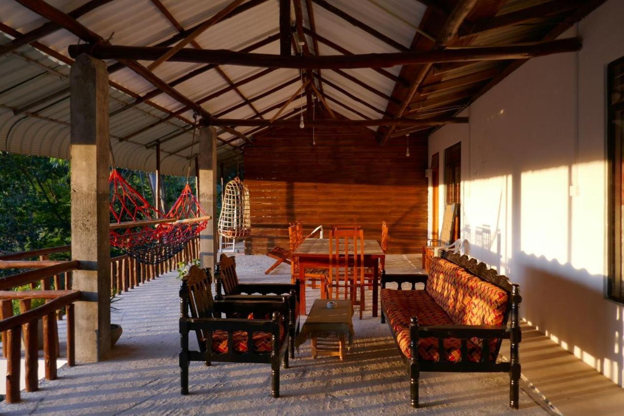 Nice View Guest House & Restaurant 엘라 외부 사진